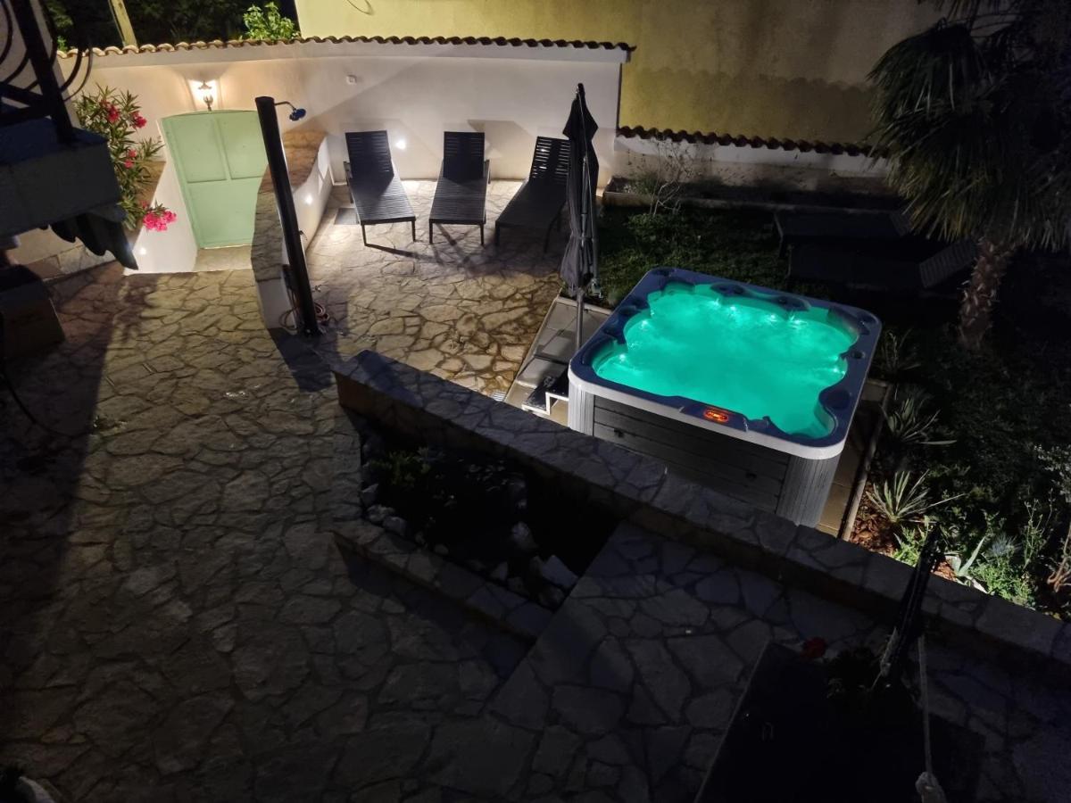 Holiday House Marea With Jacuzzi Villa Crikvenica Eksteriør billede